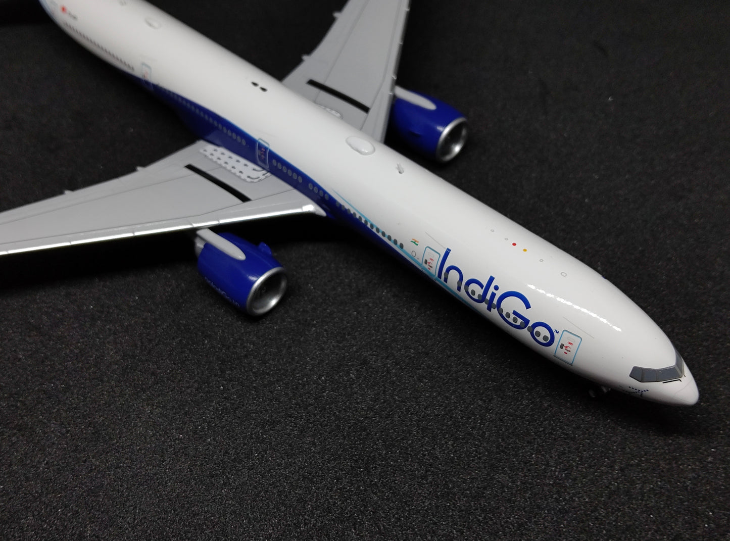 IndiGo Boeing 777-300ER TC-LKD 1/400 Aircraft Scale Model JCWings
