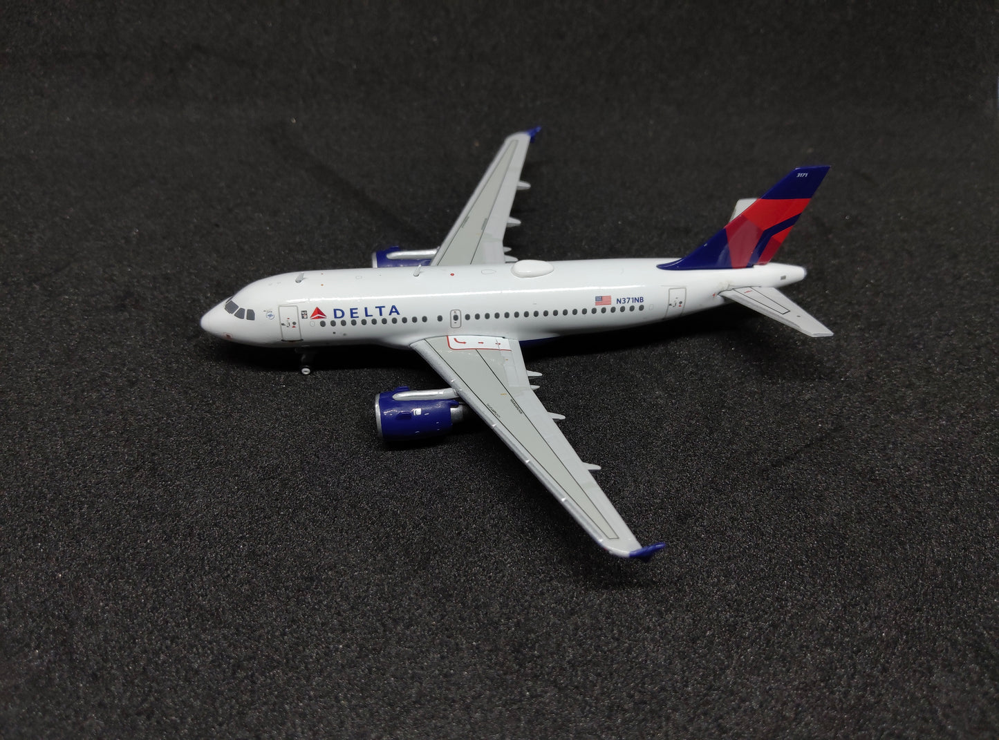 Delta Airlines Airbus A319-100 N371NB 1/400 Diecast Scale Model GeminiJets