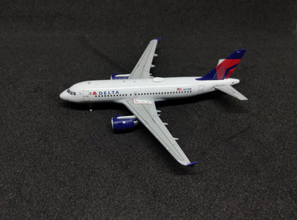 Delta Airlines Airbus A319-100 N371NB 1/400 Diecast Scale Model GeminiJets