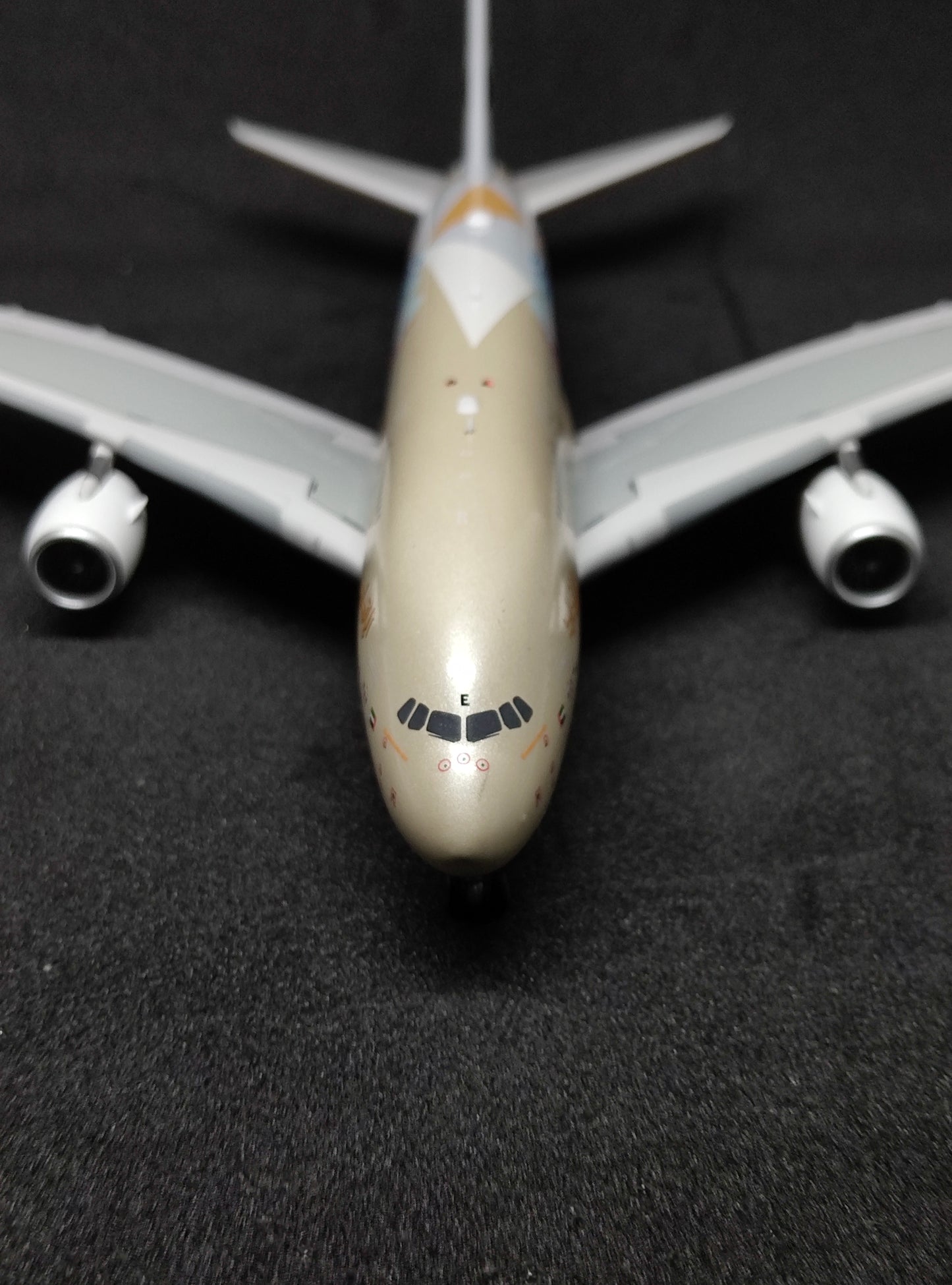 Etihad Airways Airbus A380-800 (Choose The United Kingdom Livery) A6-APE 1/400 Diecast Scale Model Aviation400 Detachable Landing Gear