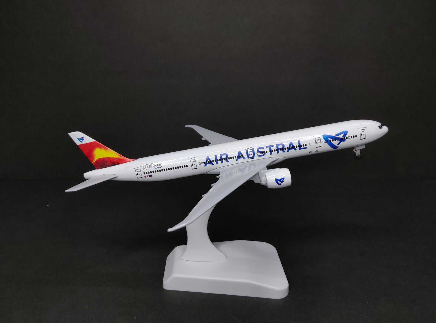 Air Austral Boeing 777-300ER 20cms Airplane Model
