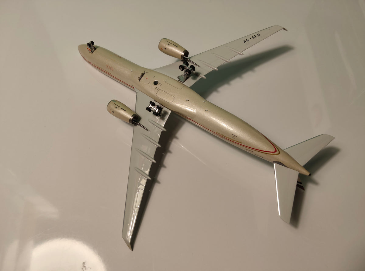 Etihad Airways Airbus A330-300 A6-AFB 1/400 Scale Diecast Phoenix Models