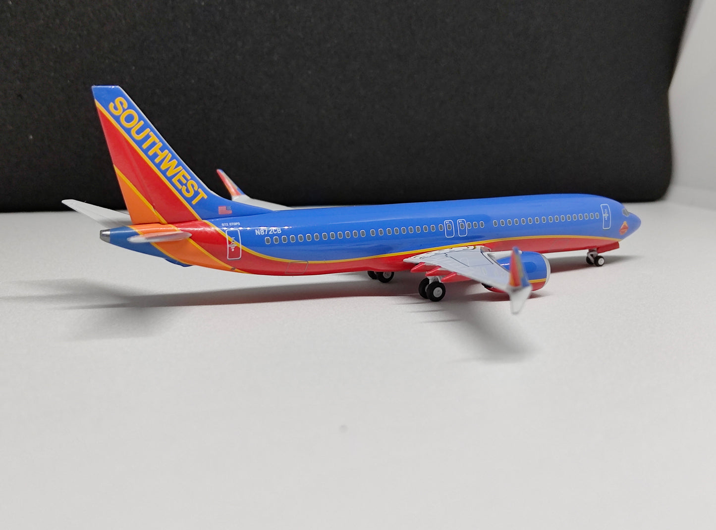 Southwest Airlines Boeing B737MAX-8 N872CB (Colleen Barrett Heroine of the Heart Sticker) 1/400 Diecast Scale Model NGModels