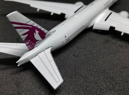 Qatar Airways Boeing 777-300ER A7-BEE (25 Years of Excellence) Flaps Down Version 1/400 Diecast Scale Model JCWings