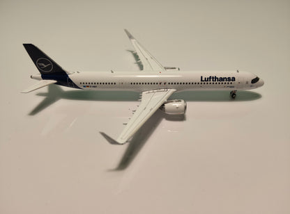 Lufthansa Airbus A321neo D-AIEP 1/400 Diecast Scale Model Phoenix Models