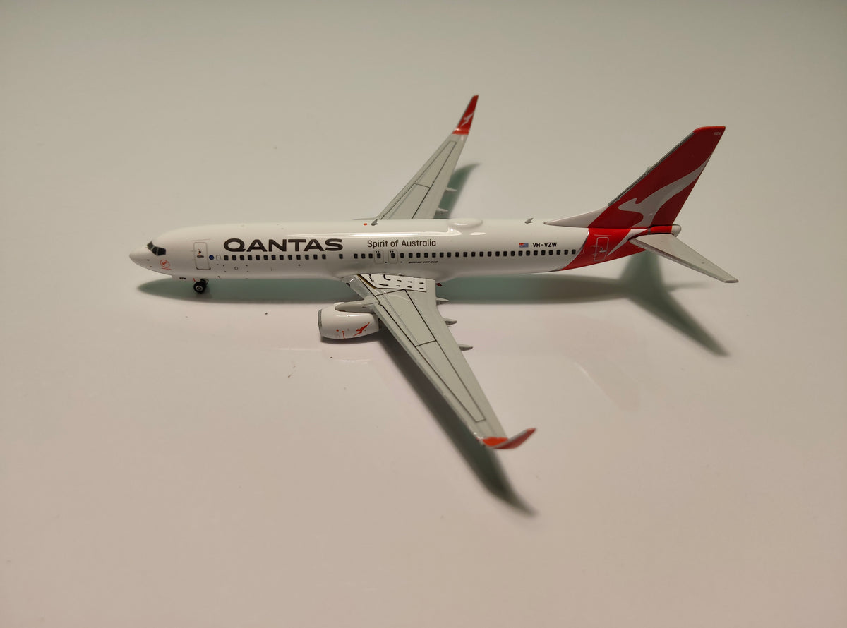 Qantas Boeing B737-800 VH-VXW 1/400 Diecast Scale Model Phoenix Models