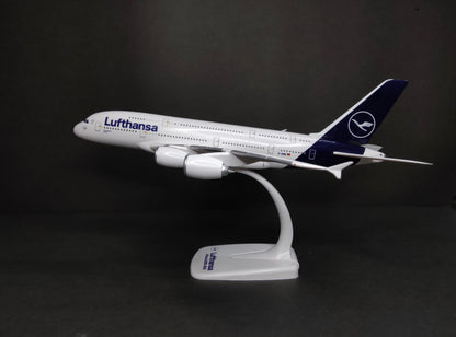 Lufthansa Airbus A380-800 1/200 Scale Snap Fit Model Herpa