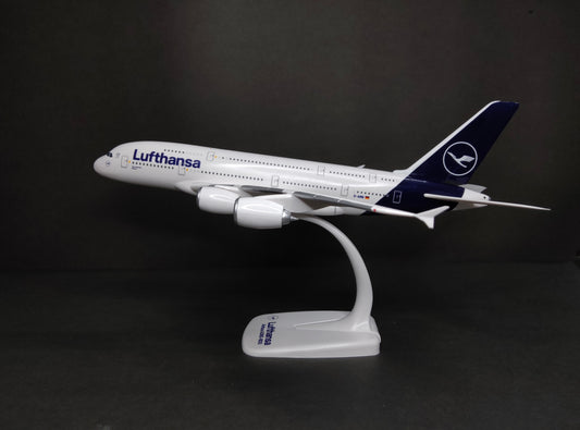Lufthansa Airbus A380-800 1/200 Scale Snap Fit Model Herpa
