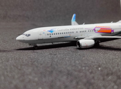Garuda Indonesia Boeing B737-800 PK-GFT (#SukseskanVaksinasi Livery) 1/400 Diecast Scale Model Phoenix