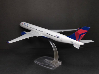 Delta Airlines Airbus A350-900 N501DN 1/200 Scale Snap Fit Model