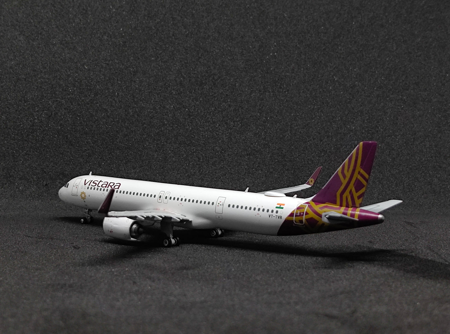 Vistara Airbus A321NEO VT-TVB 1/400 Scale Diecast Model JCWings