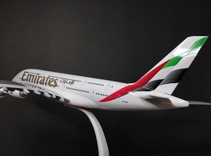 Emirates Airbus A380-800 A6-EOG (New Livery) 1/200 Scale Snap Fit Model
