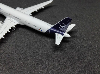 Lufthansa Airbus A321neo (600th Airbus Aircraft Sticker Livery) D-AIEQ 1/400 Diecast Scale Model GeminiJets
