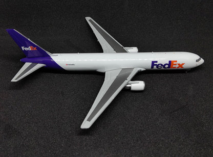 FedEx Boeing 767-300F N144FE 1/400 Diecast Scale Model GeminiJets