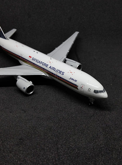 Singapore Airlines Boeing B777-200ER 9V-SRN Diecast Scale Model JCWings