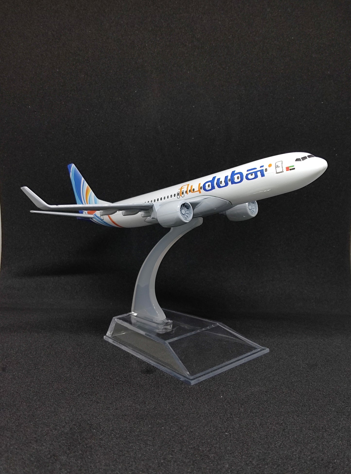 FlyDubai Boeing 737-800NG A6-FER 16cms Airplane Model