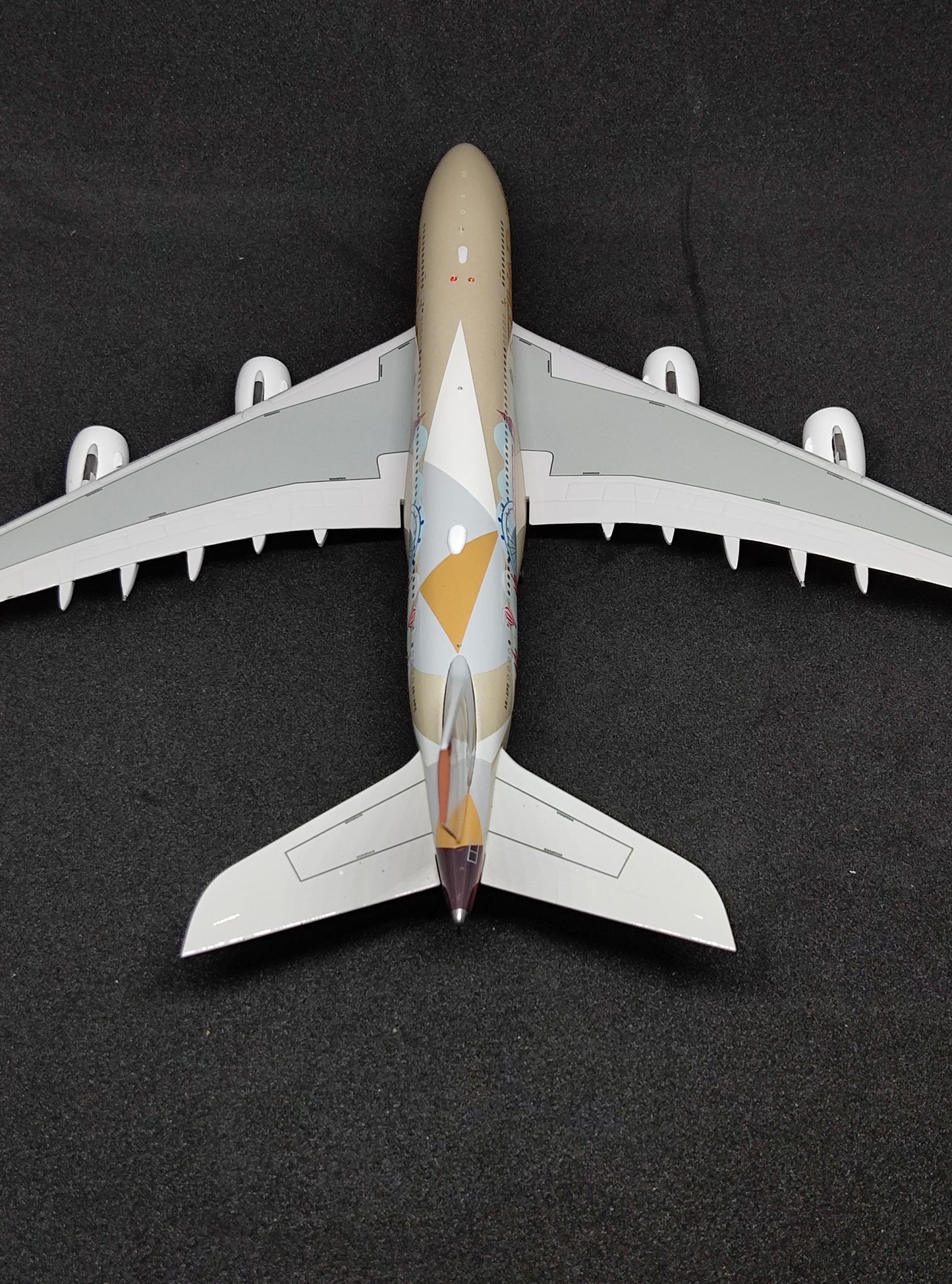Etihad Airways Airbus A380-800 (Choose The United Kingdom Livery) A6-APE 1/400 Diecast Scale Model Aviation400 Detachable Landing Gear