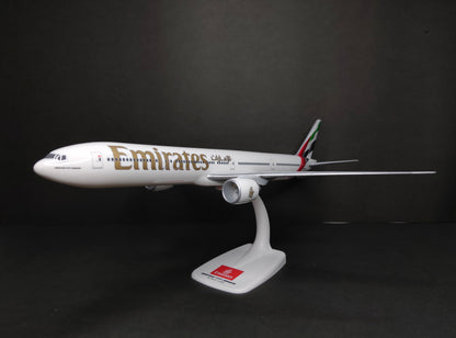 Emirates Boeing 777-300ER A6-ENV (New Livery) 1/200 Snap Fit Scale Model