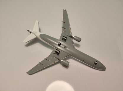 Lufthansa Cargo McDonnell Douglas MD-11F (Member of WOW Sticker) D-ALCC 1/400 Diecast Scale Model HXWings