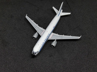 Air France Airbus A320-200 F-GFKJ (Retro Livery) 1/400 Diecast Scale Model Aviation400
