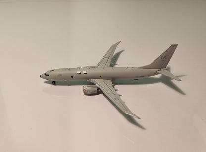 Royal Air Force Boeing P-8 Poseidon ZP806 1/400 Diecast Scale Model GeminiMacs