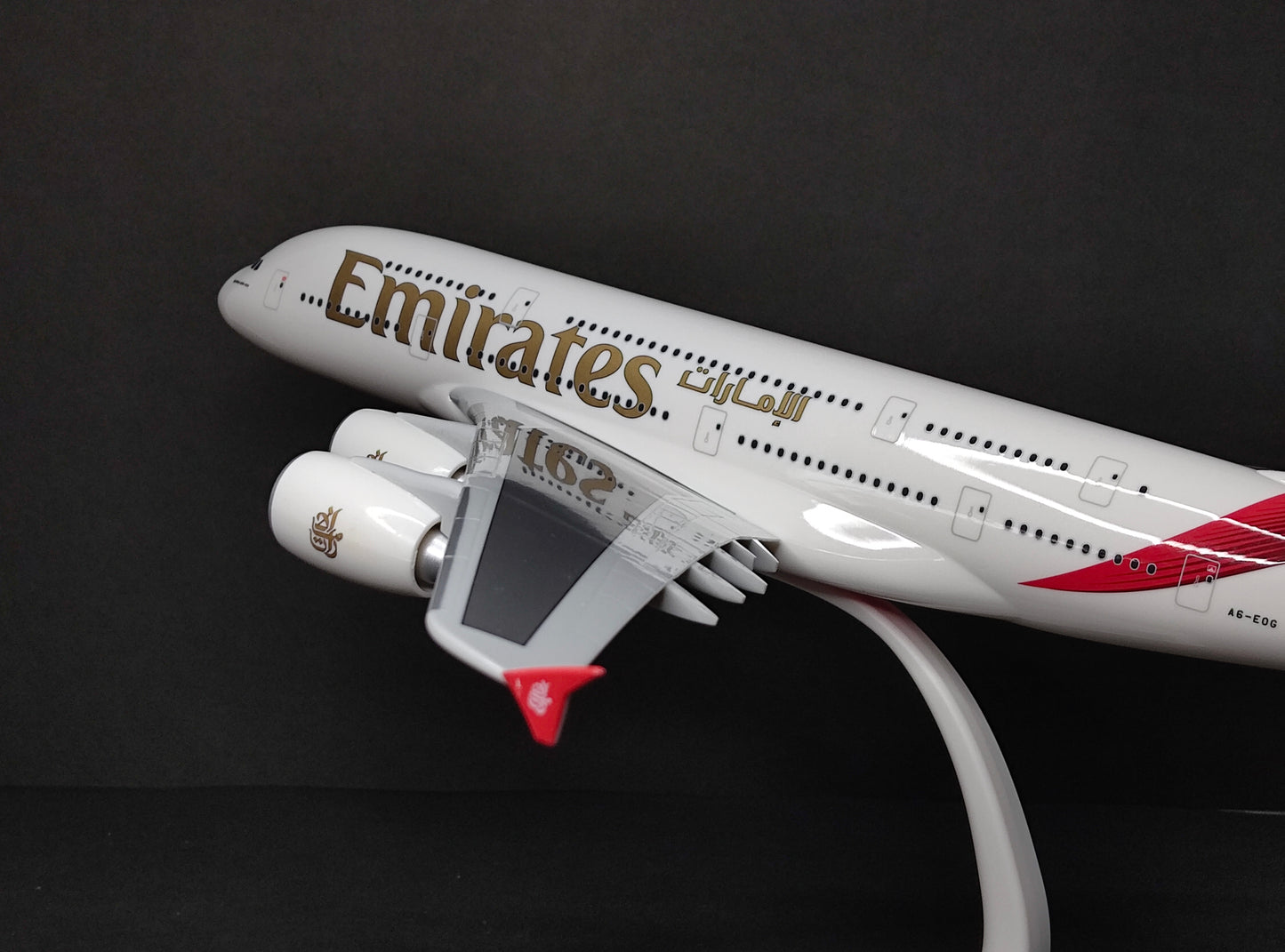 Emirates Airbus A380-800 A6-EOG (New Livery) 1/200 Scale Snap Fit Model