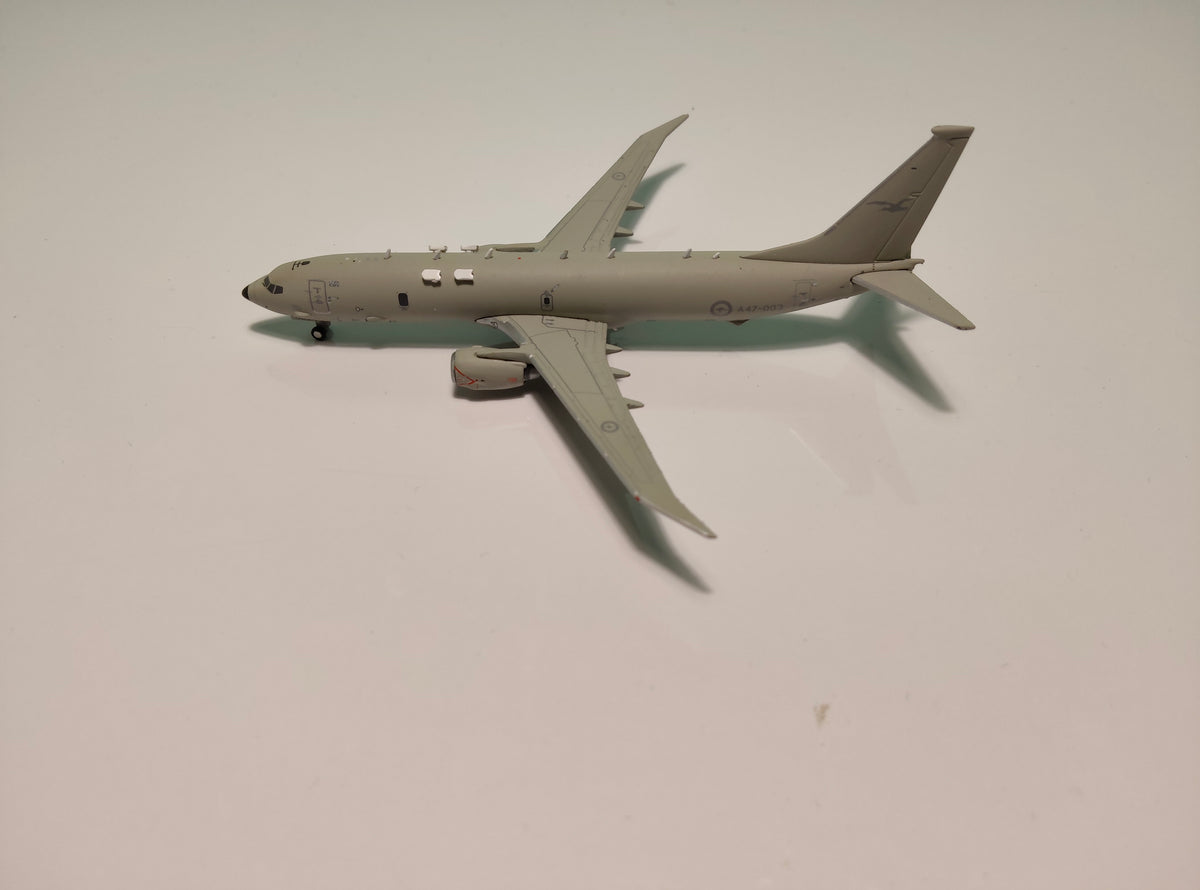 Royal Australian Air Force Boeing P-8 Poseidon 1/400 Diecast Scale Model GeminiMacs