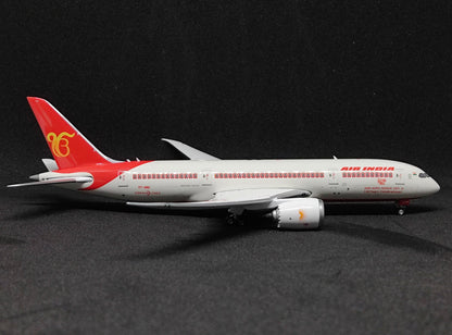 Air India Boeing 787-8 (Shri Guru Nanak Dev Ji 550 Years Celebration Livery) VT-ANQ 1/400 Aircraft Scale Model Phoenix