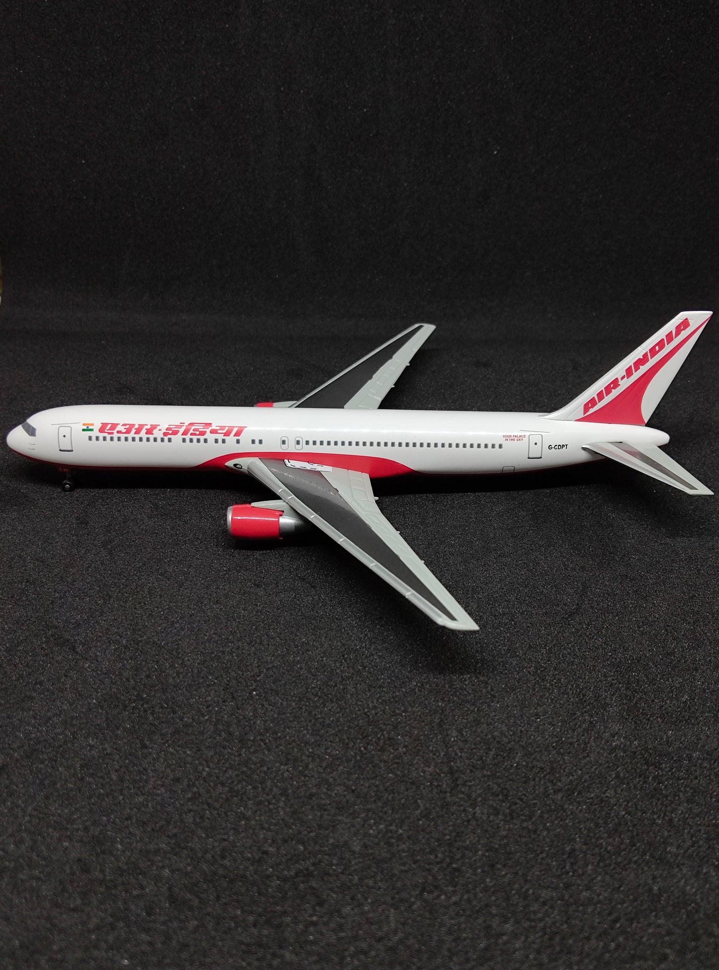 Air India Boeing B767-300 G-CDPT 1/400 Diecast Scale Model Dragon Wings