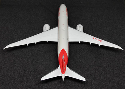 Air India Boeing 787-8 (Shri Guru Nanak Dev Ji 550 Years Celebration Livery) VT-ANQ 1/400 Aircraft Scale Model Phoenix