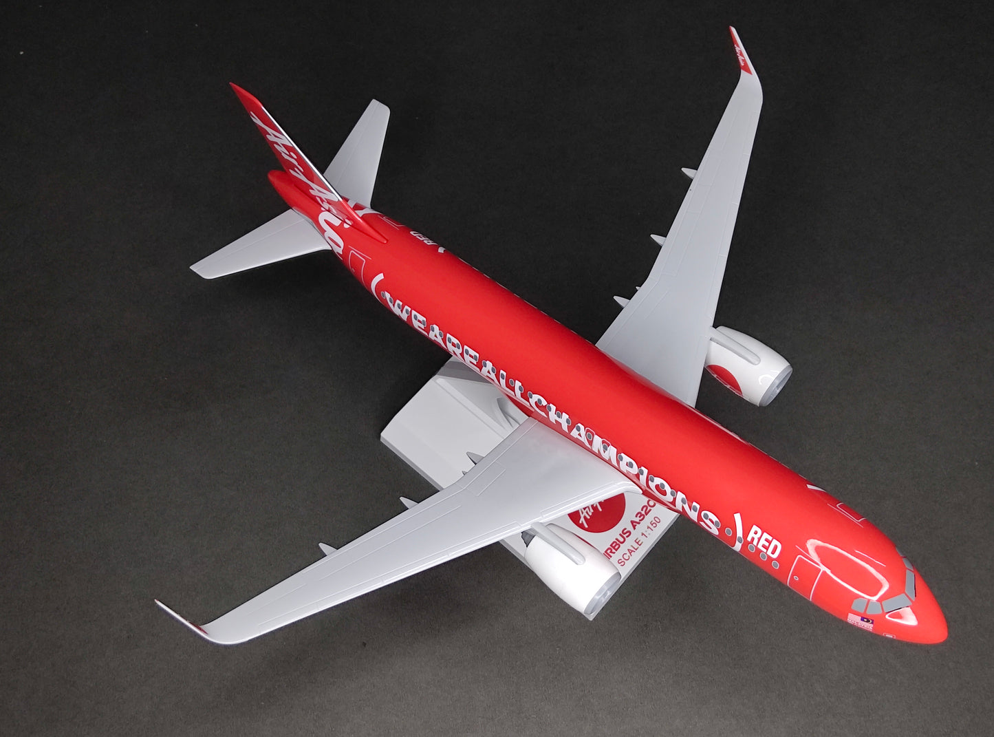 Air Asia Airbus A320 (We are all Champions Livery) 1/150 Scale Model Snap Fit