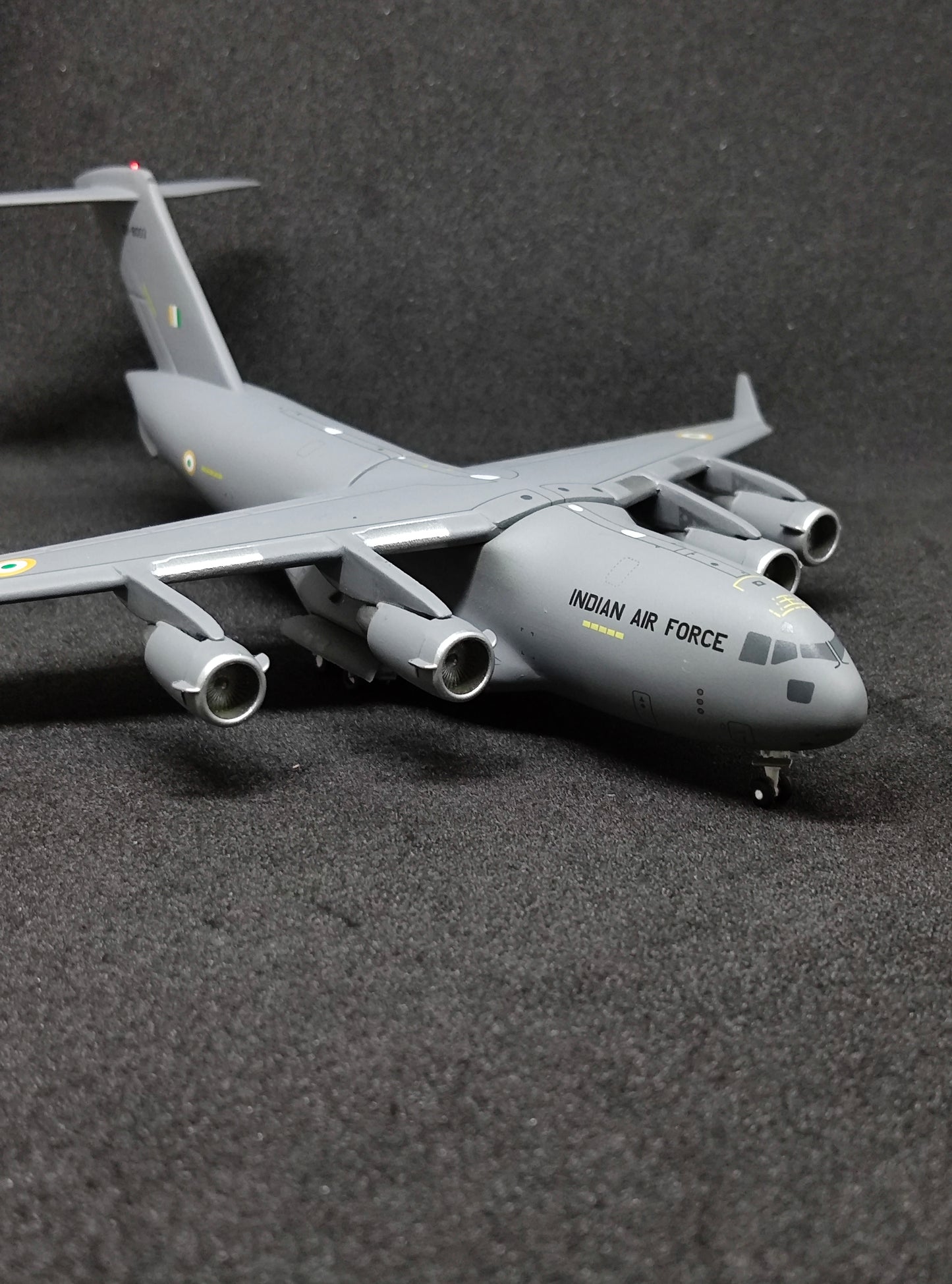 Indian Air Force Boeing C-17 Globemaster III CB-8003 Interactive 1/400 Diecast Scale Model GeminiJets