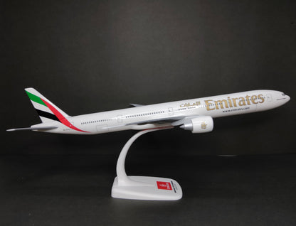 Emirates Boeing B777-300ER A6-EGH 1/200 Scale Snap Fit Model