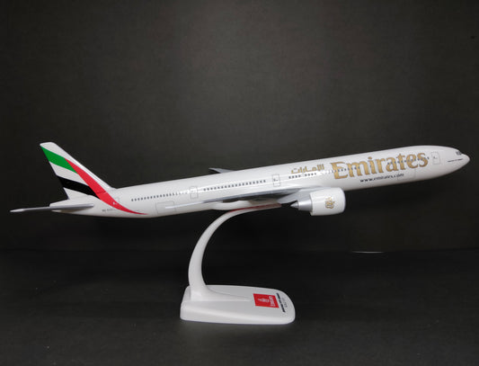 Emirates Boeing B777-300ER A6-EGH 1/200 Scale Snap Fit Model