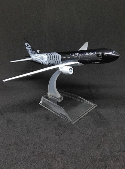 Air New Zealand Boeing B777-300ER ZK-OKQ 16cms Airplane Model
