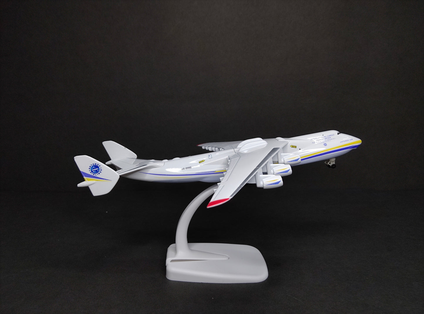 Antonov Airlines Antonov AN-225 Mriya UR-82060 20cms Scale Airplane Model