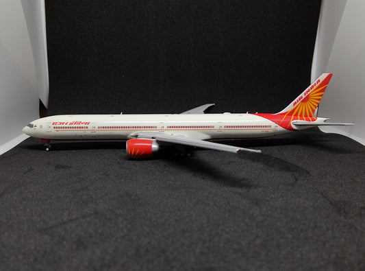 Air India Boeing 777-300ER VT-ALX Flaps Down Version 1/400 Scale Model JCWings