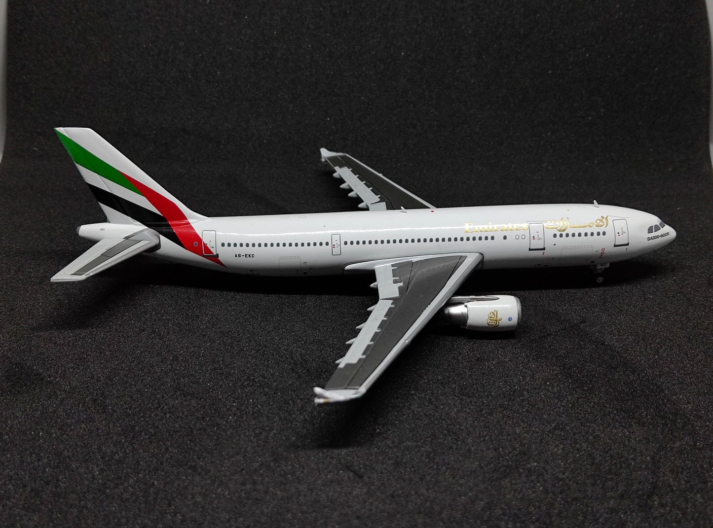 Emirates Airbus A300-600R A6-EKC 1/400 Diecast Scale Model GeminiJets