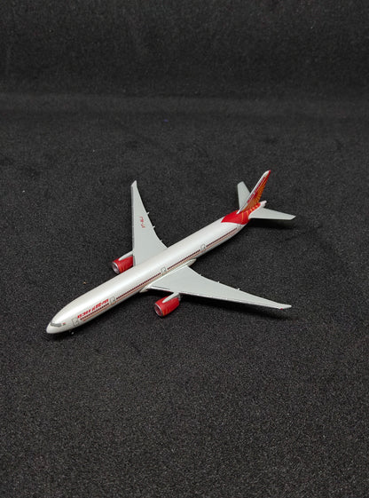 Air India Boeing B777-300ER VT-ALJ 1/1000 Diecast Scale Model Hogan Wings