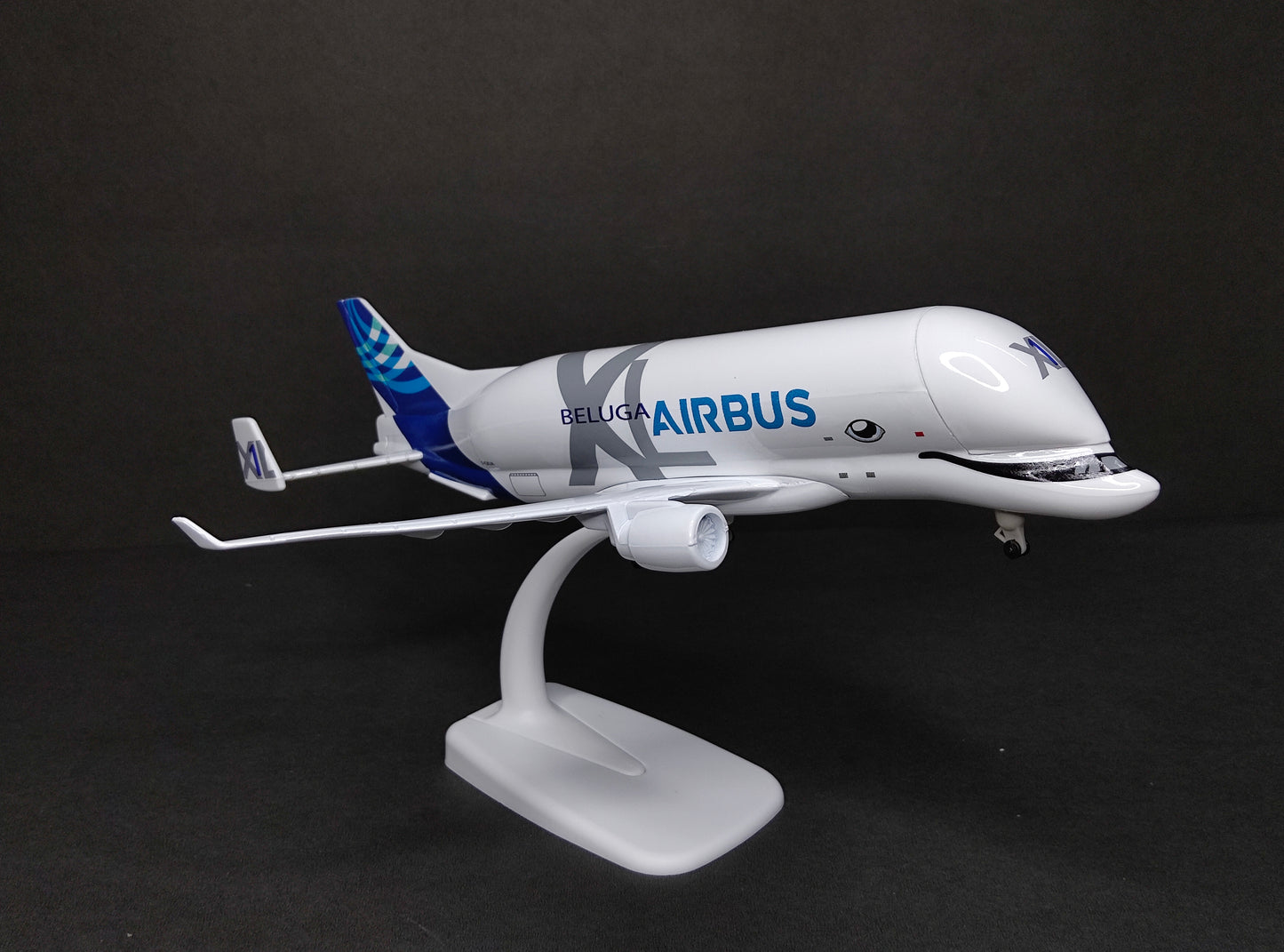 Airbus Transport International Beluga XL Airbus A330-700L F-GXLN 20cms Airplane Model