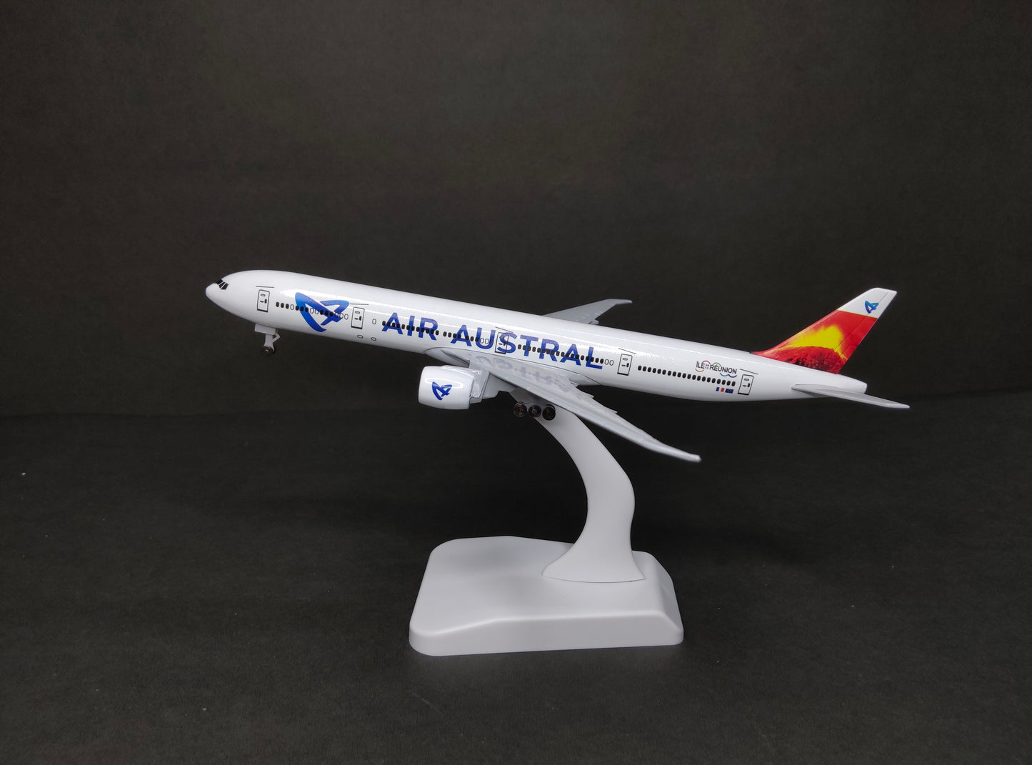 Air Austral Boeing 777-300ER 20cms Airplane Model