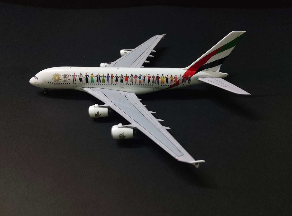 Emirates Airbus A380-800 “Year of Tolerance Livery” A6-EHD 1/400 Diecast Scale Model GeminiJets