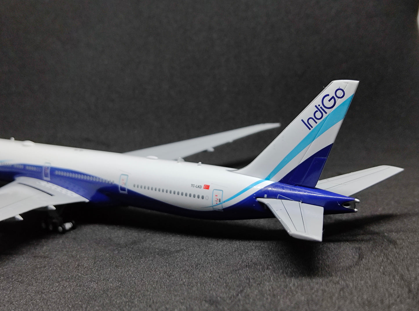 IndiGo Boeing 777-300ER TC-LKD 1/400 Aircraft Scale Model JCWings