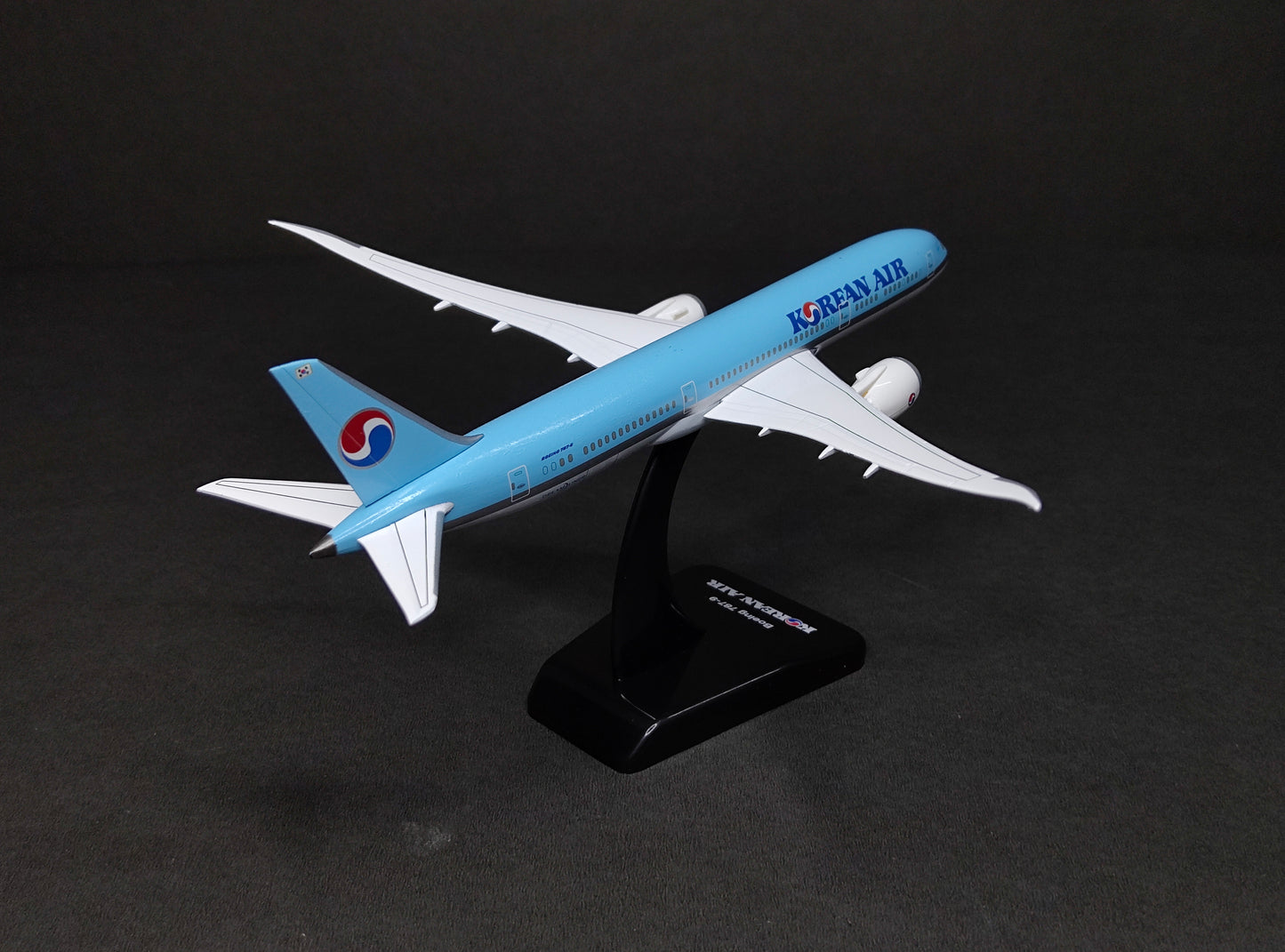 Korean Air Boeing 787-9 1/400 Diecast Scale Model Hogan Wings