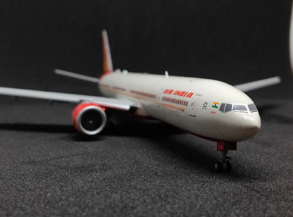 Air India Boeing 777-300ER VT-ALX Flaps Down Version 1/400 Scale Model JCWings