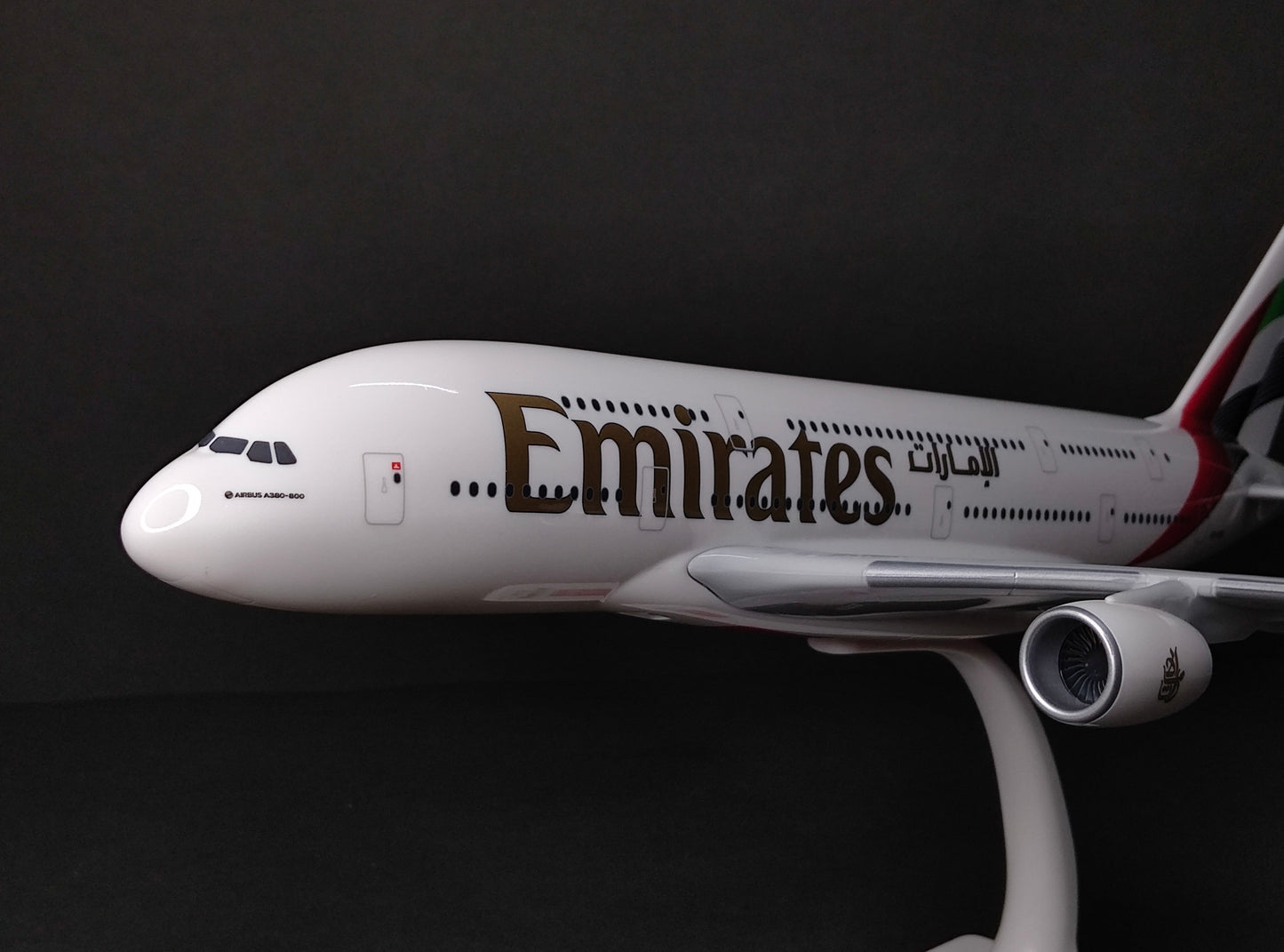 Emirates Airbus A380-800 A6-EOG (New Livery) 1/200 Scale Snap Fit Model
