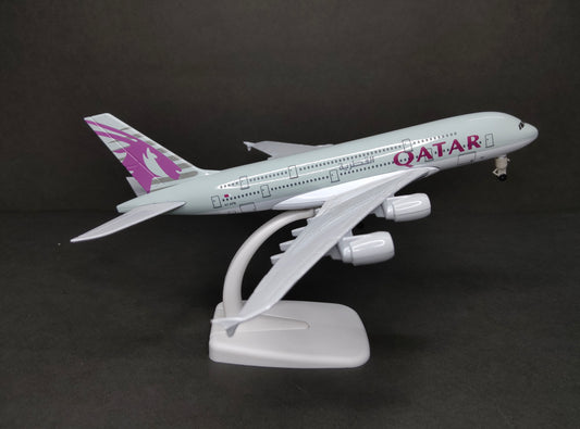 Qatar Airways Airbus A380-800 A7-APB 20cms Airplane Model