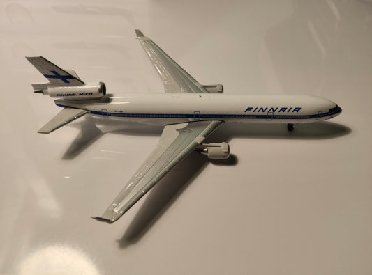 Finnair MD-11 OH-LGD 1/400 Diecast Scale Model Phoenix Models
