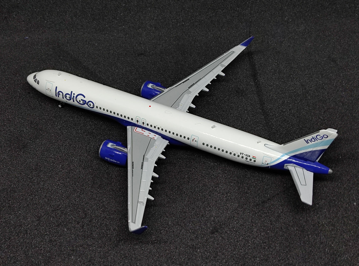 IndiGo Airbus A321neo VT-IUA 1/400 Diecast Scale Model JCWings