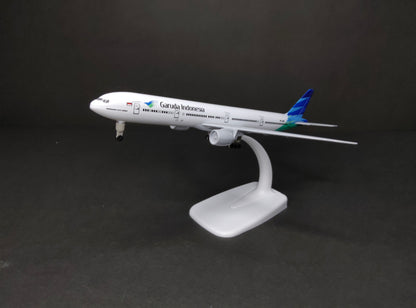 Garuda Indonesia Boeing B777-300ER PK-GIF 20cms Airplane Model